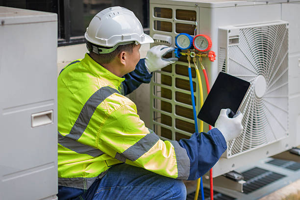 Professional Hvac technician working in Nottingham, MD